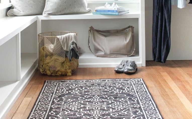 What Rugs are Safe for Hardwood Floors?