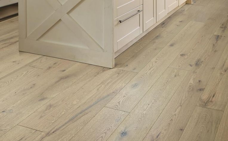 white oak lvp flooring